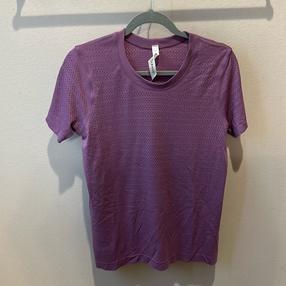 NWOT Lululemon T-Shirt